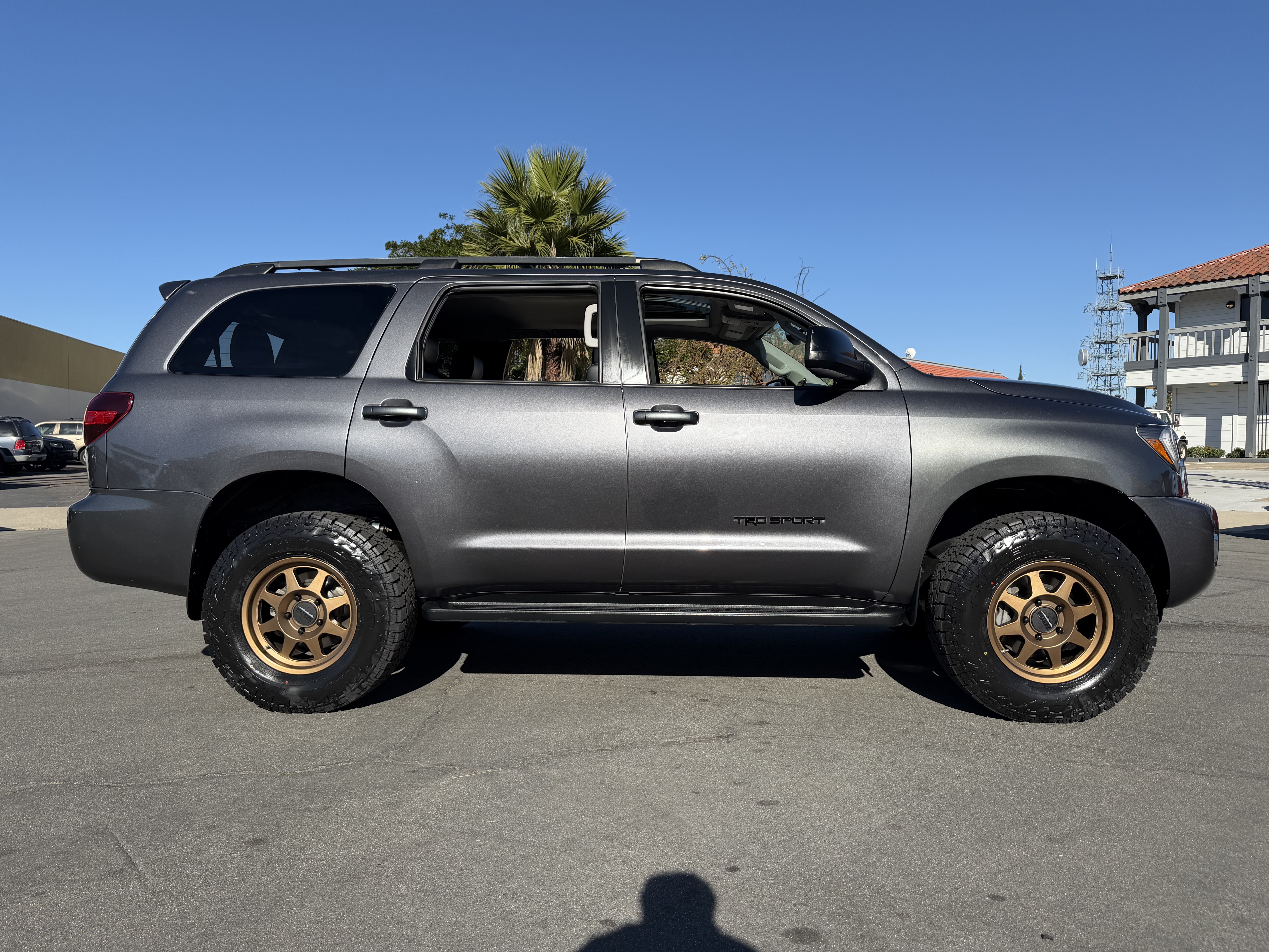 Used 2018 Toyota Sequoia TRD Sport AWD/4WD image 6