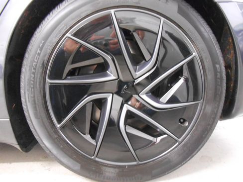 Used 2026 Tesla Model S image 8