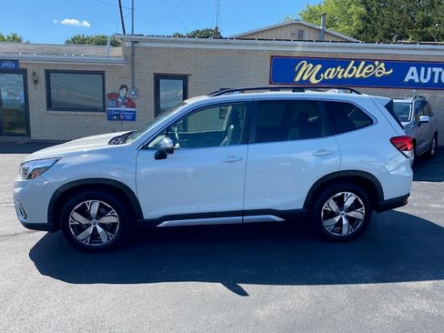 Used 2021 Subaru Forester Touring image 2