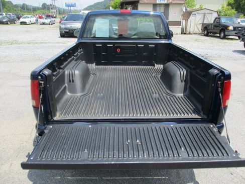 Used 2003 Chevrolet S10 Pickup 2WD Regular Cab image 13
