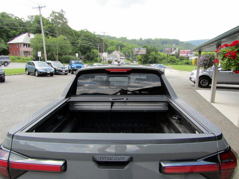 Used 2022 Hyundai Santa Cruz AWD SEL image 17