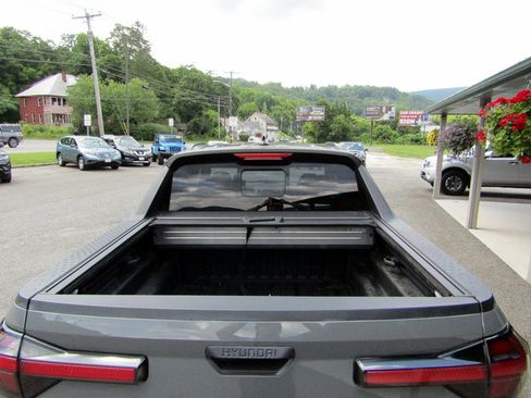 Used 2022 Hyundai Santa Cruz AWD SEL image 17