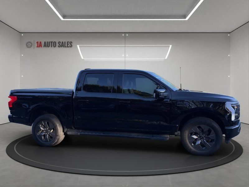 Used 2023 Ford F150 Lightning Lariat AWD/4WD image 6