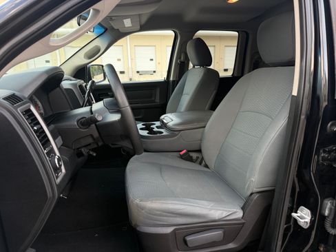 Used 2014 RAM 1500 ST RWD image 13