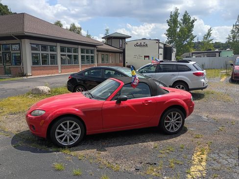 Used 2006 MAZDA MX-5 Miata UNAVAIL RWD image 3