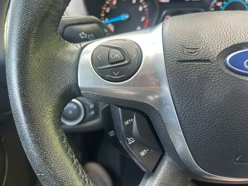 Used 2015 Ford Escape FWD Titanium image 9