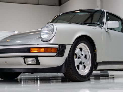 Used 1989 Porsche 911 Carrera image 31