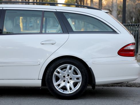 Used 2004 Mercedes-Benz E 320 Wagon image 13