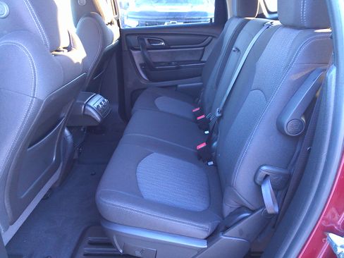 Used 2017 Chevrolet Traverse LT image 8