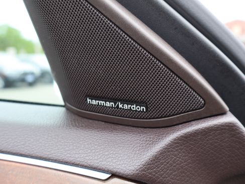 Used 2014 Mercedes-Benz E 350 4MATIC Sport image 20