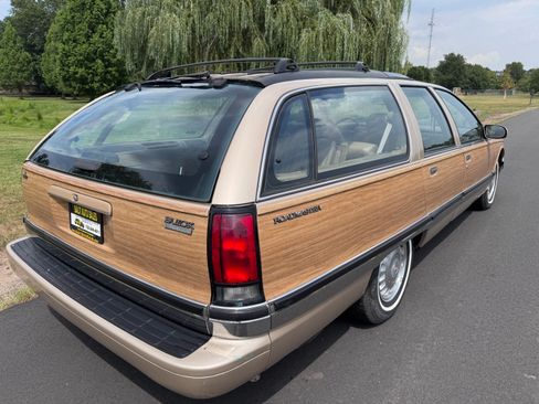 Used 1996 Buick Roadmaster Estate image 46