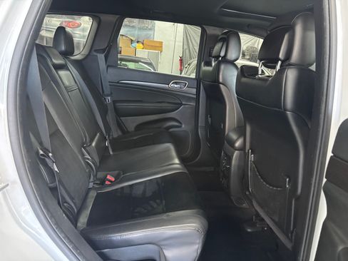 Used 2015 Jeep Grand Cherokee Altitude image 14