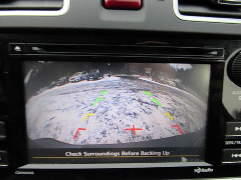 Used 2015 Subaru XV Crosstrek 2.0i Premium image 22