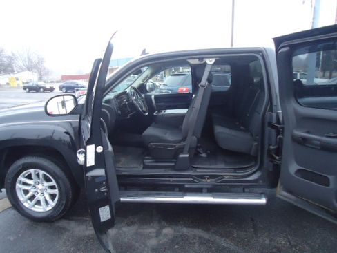 Used 2010 GMC Sierra 1500 SLE image 4