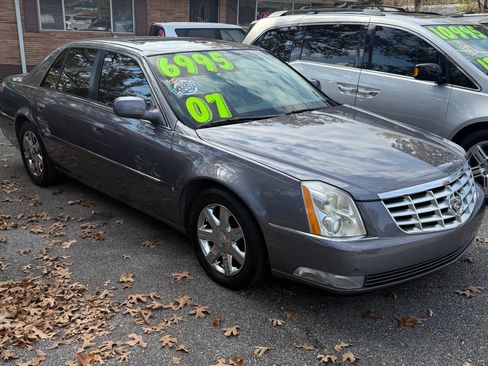 Used 2007 Cadillac DTS Luxury image 4