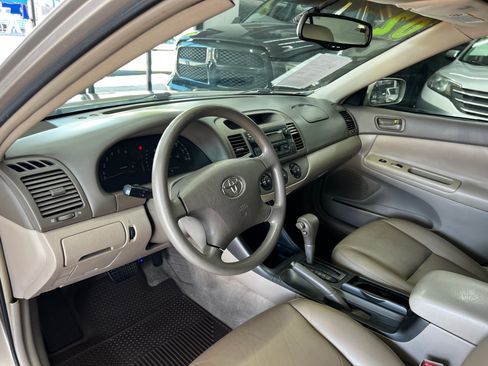 Used 2002 Toyota Camry LE image 11