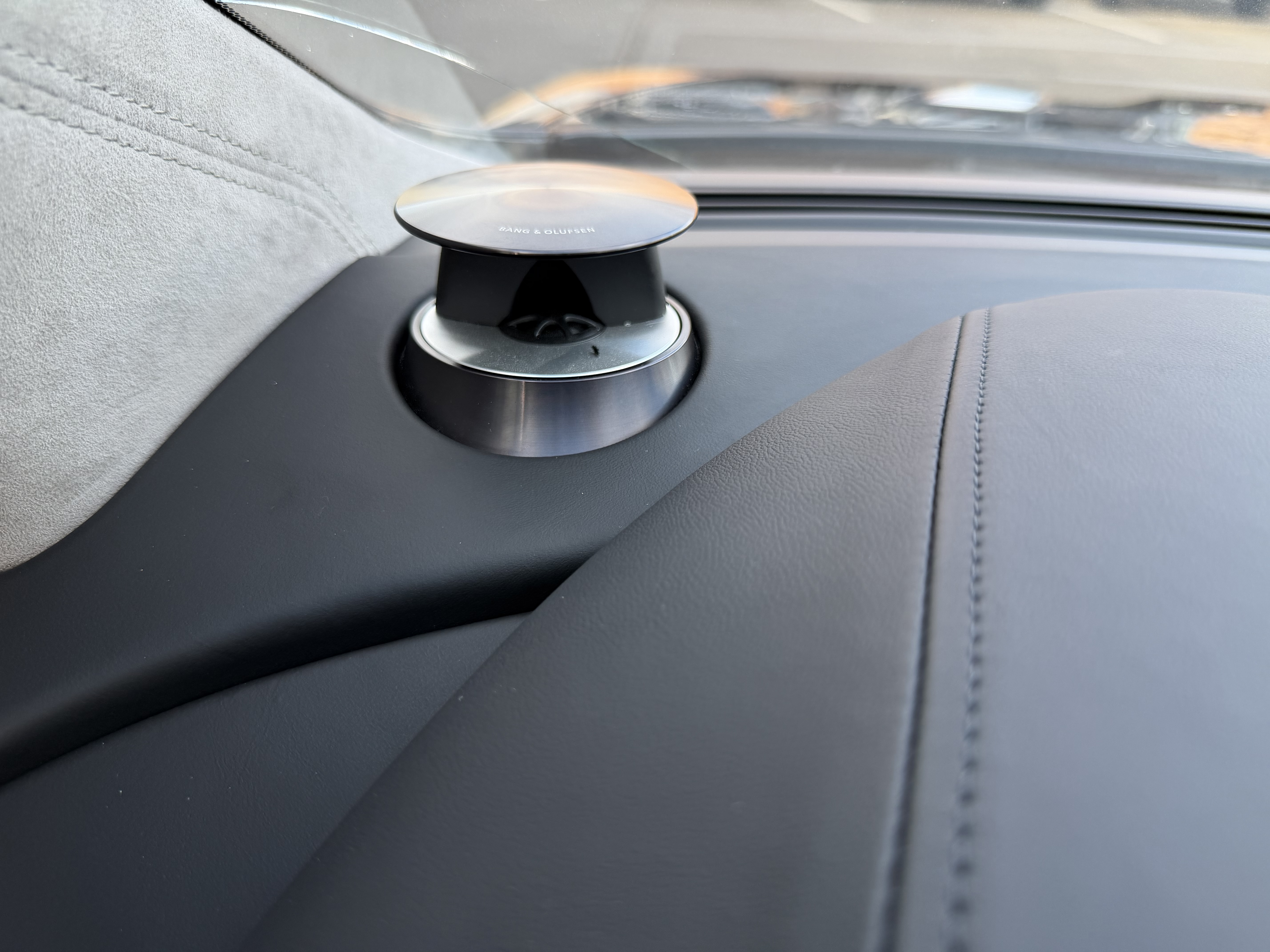 Used 2011 Aston Martin Rapide RWD image 10
