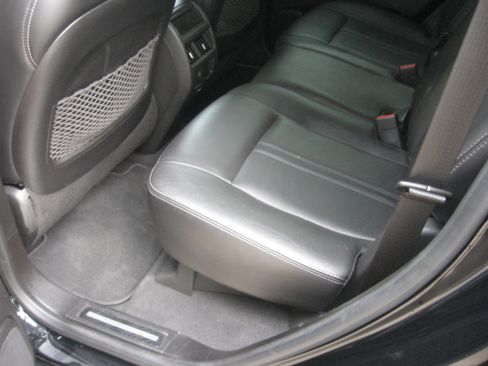 Used 2014 Cadillac SRX AWD Performance image 7