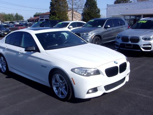 Used 2015 BMW 535i xDrive xDrive w/ M Sport Package image 18