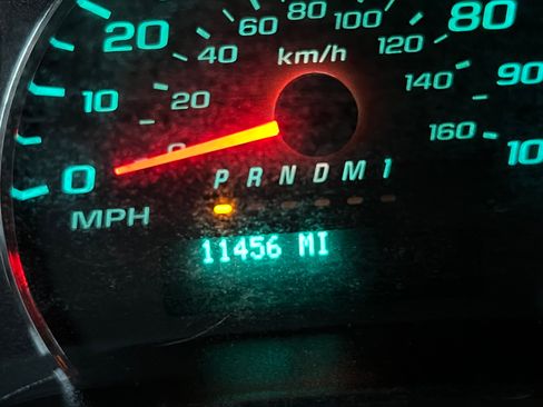 Used 2023 Chevrolet Express 2500 image 14