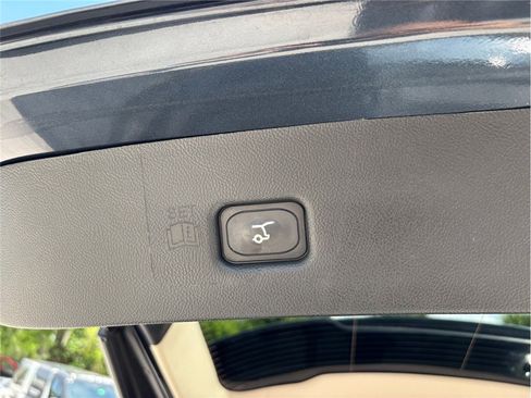 Used 2021 Lincoln Nautilus Reserve image 51