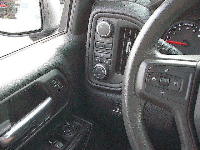 Used 2020 Chevrolet Silverado 2500 W/T AWD/4WD image 17