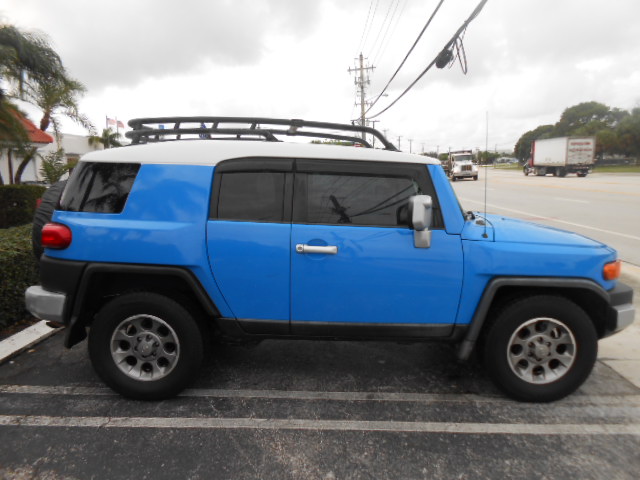Used 2007 Toyota FJ Cruiser 2WD image 5