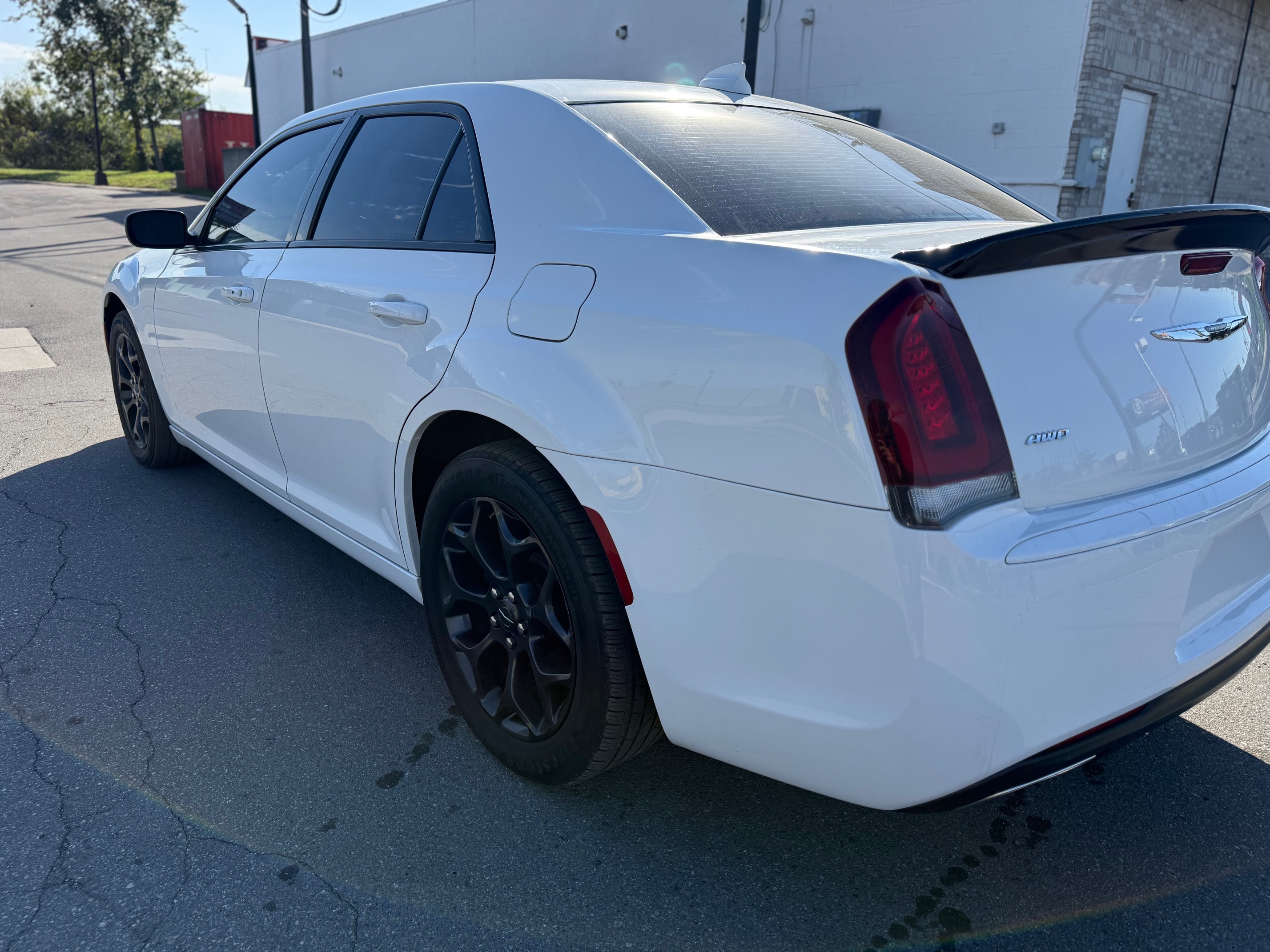 Used 2020 Chrysler 300 S AWD image 4