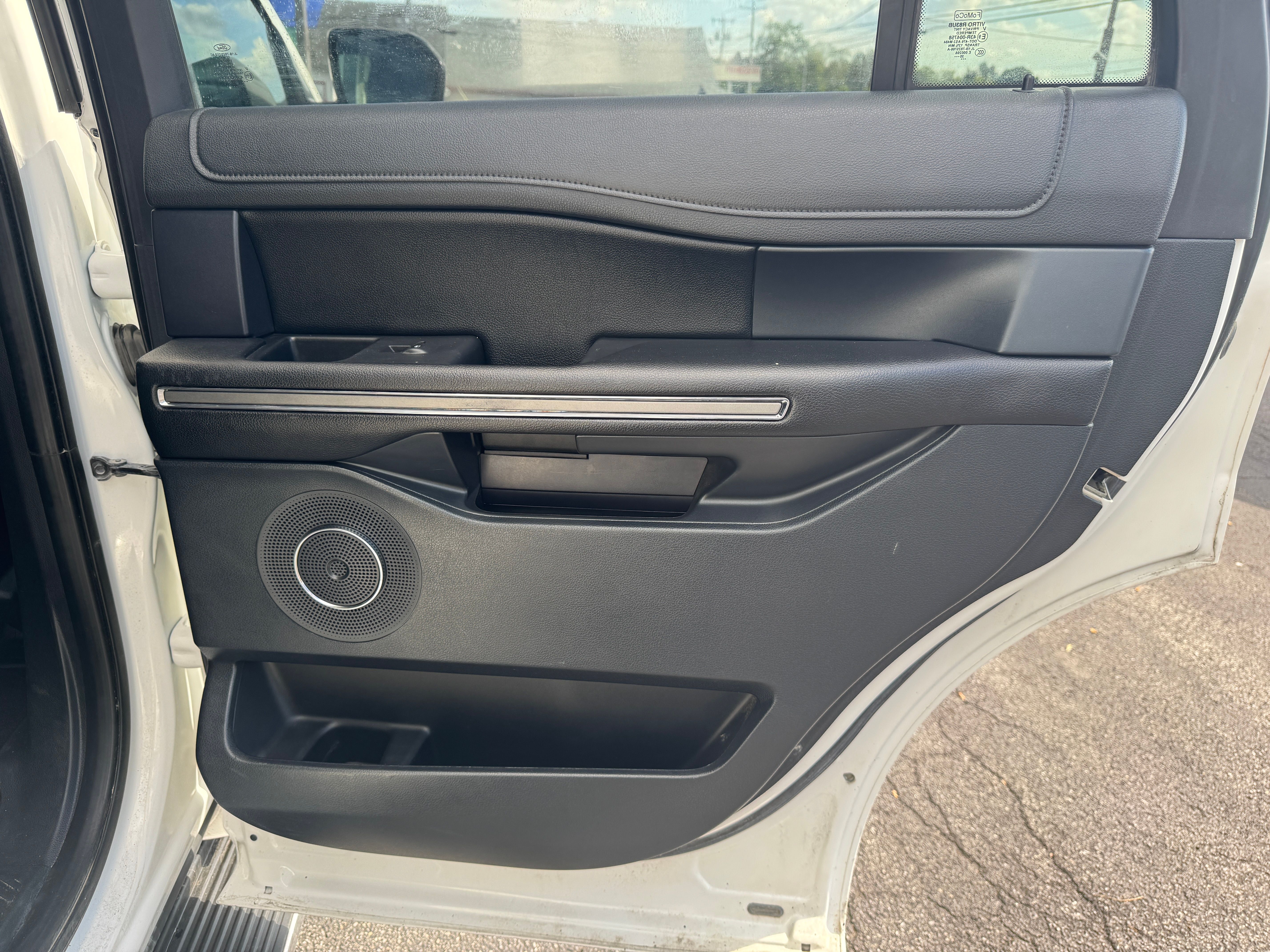 Used 2021 Ford Expedition 4WD XLT image 21