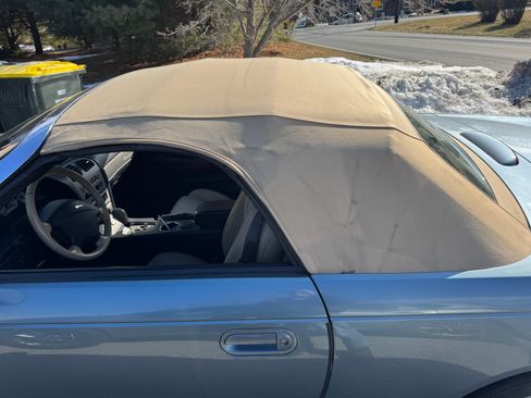 Used 2005 Ford Thunderbird 50th Anniversary image 19