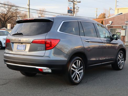 Used 2016 Honda Pilot Touring image 8