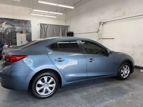 Used 2015 MAZDA MAZDA3 i Sport Sedan FWD image 7