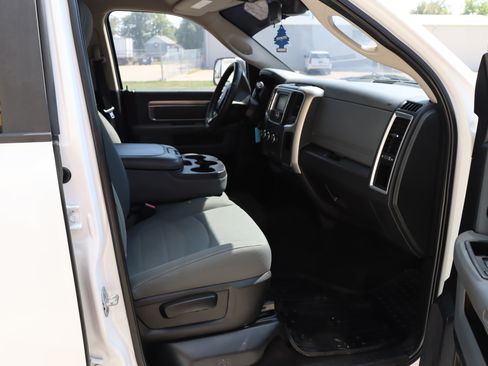 Used 2016 RAM 2500 SLT image 15