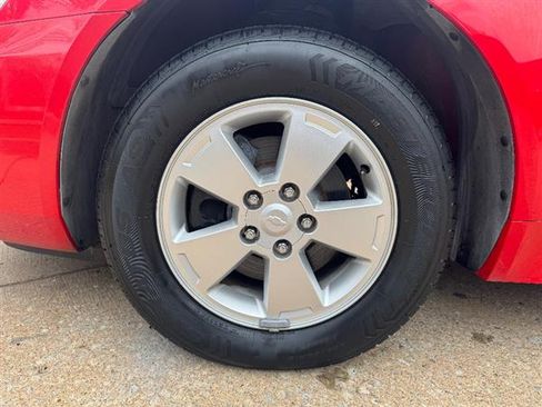 Used 2011 Chevrolet Impala LT image 9