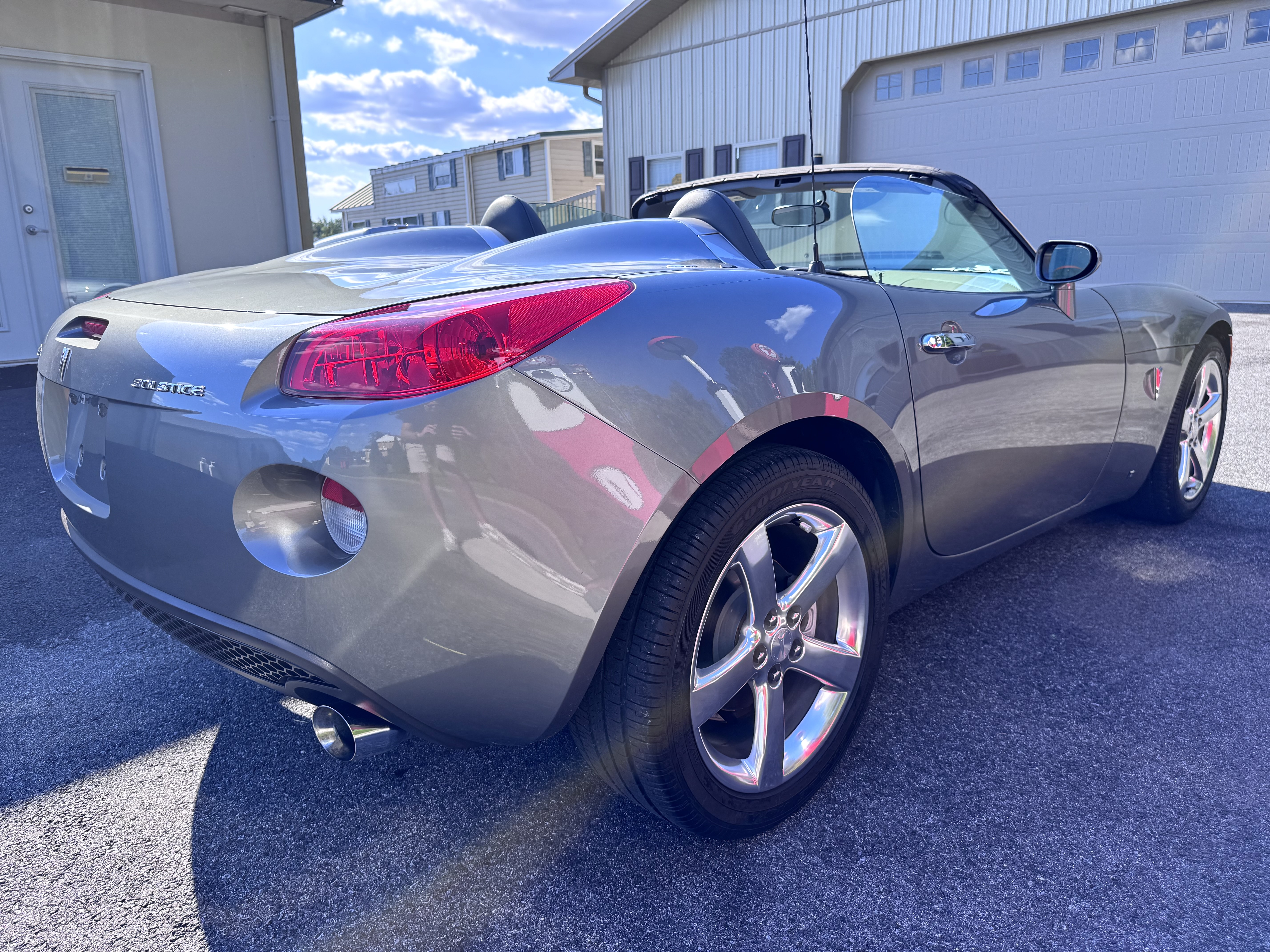 Used 2006 Pontiac Solstice RWD image 5