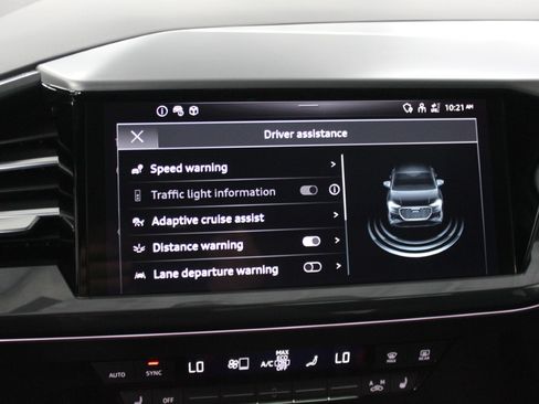 Used 2024 Audi Q4 e-tron Premium Plus image 24