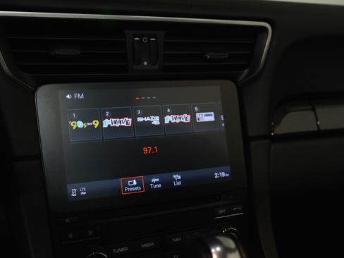 Used 2018 Porsche 911 Targa 4 GTS image 92