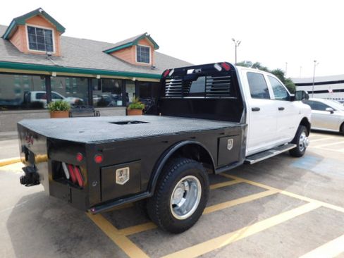 Used 2022 RAM 3500 4x4 Crew Cab Tradesman DRW image 7