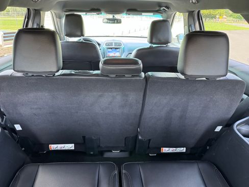 Used 2019 Ford Explorer Limited image 20