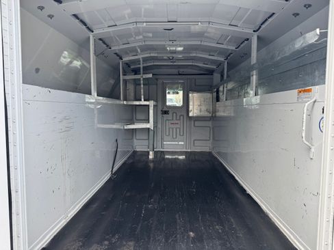 Used 2017 Chevrolet Express 3500 image 7