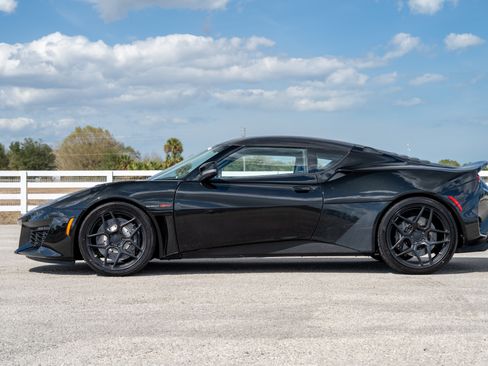 Used 2021 Lotus Evora image 7