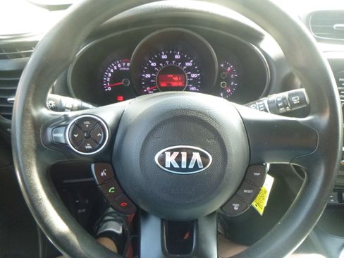 Used 2016 Kia Soul image 17