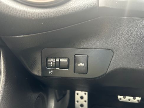 Used 2013 Scion FR-S image 11