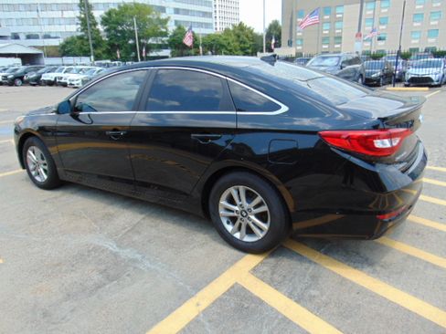 Used 2016 Hyundai Sonata SE image 6