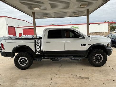 Used 2017 RAM 2500 Power Wagon Tradesman image 4