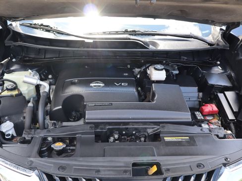 Used 2018 Nissan Murano AWD Platinum image 39
