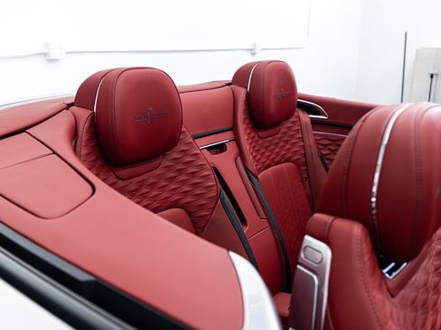 Used 2025 Bentley Continental GTC Speed image 56