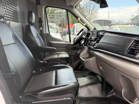 Used 2022 Ford Transit 250 image 20