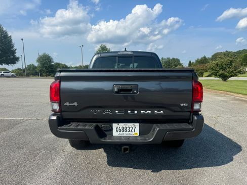 Used 2021 Toyota Tacoma 4x4 Double Cab image 7