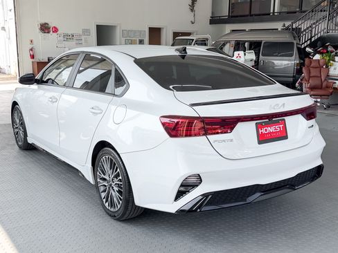 Used 2023 Kia Forte GT-Line Sedan FWD image 6